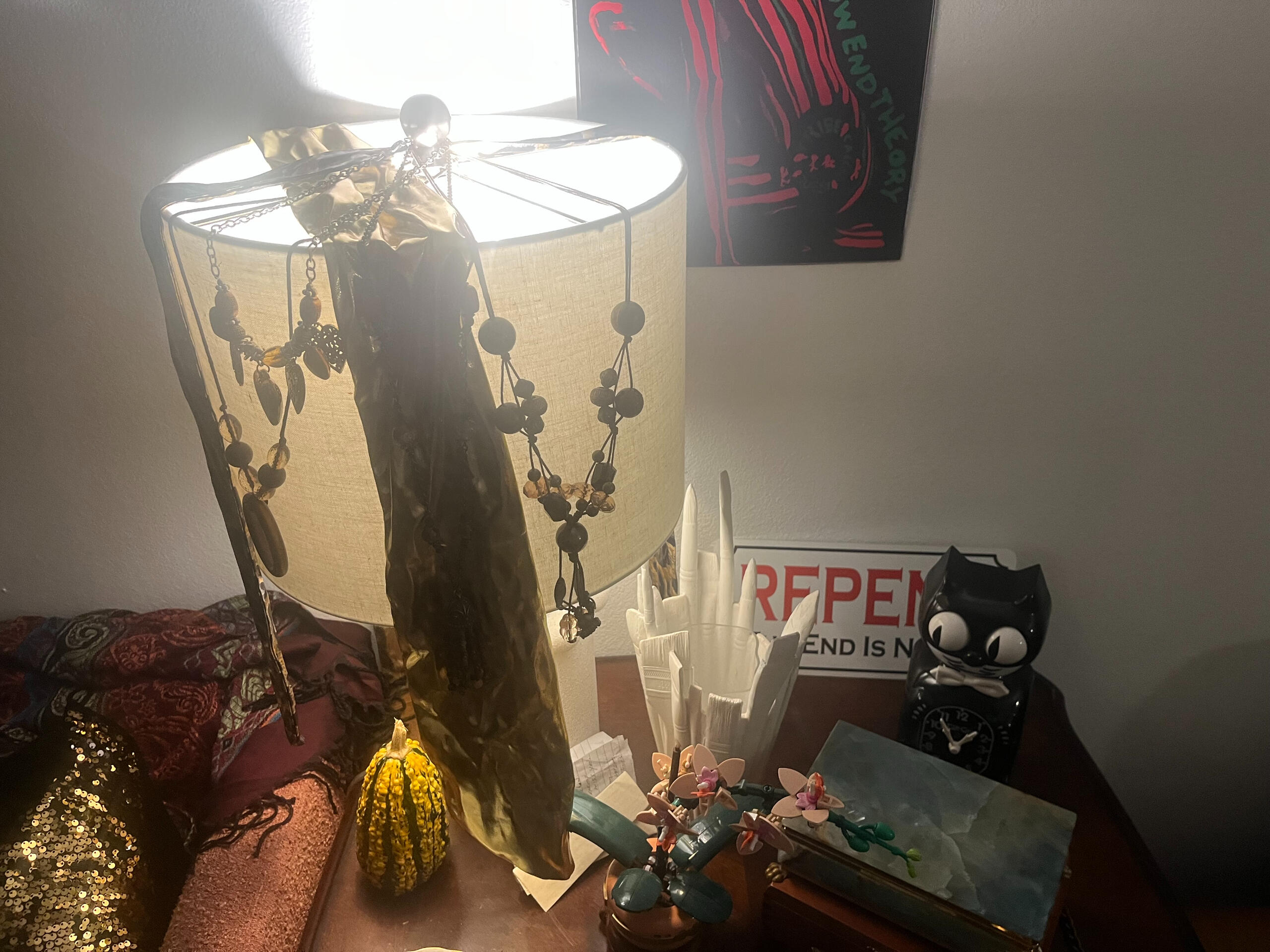 desk details